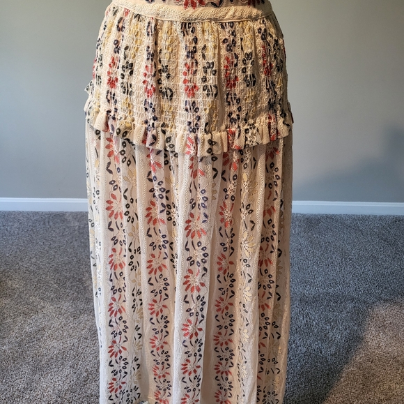 V. Cristina– Lt. Pastel, Orange, Blue, Peach/Natural Crochet Maxi Skirt (Size L) - Picture 7 of 15